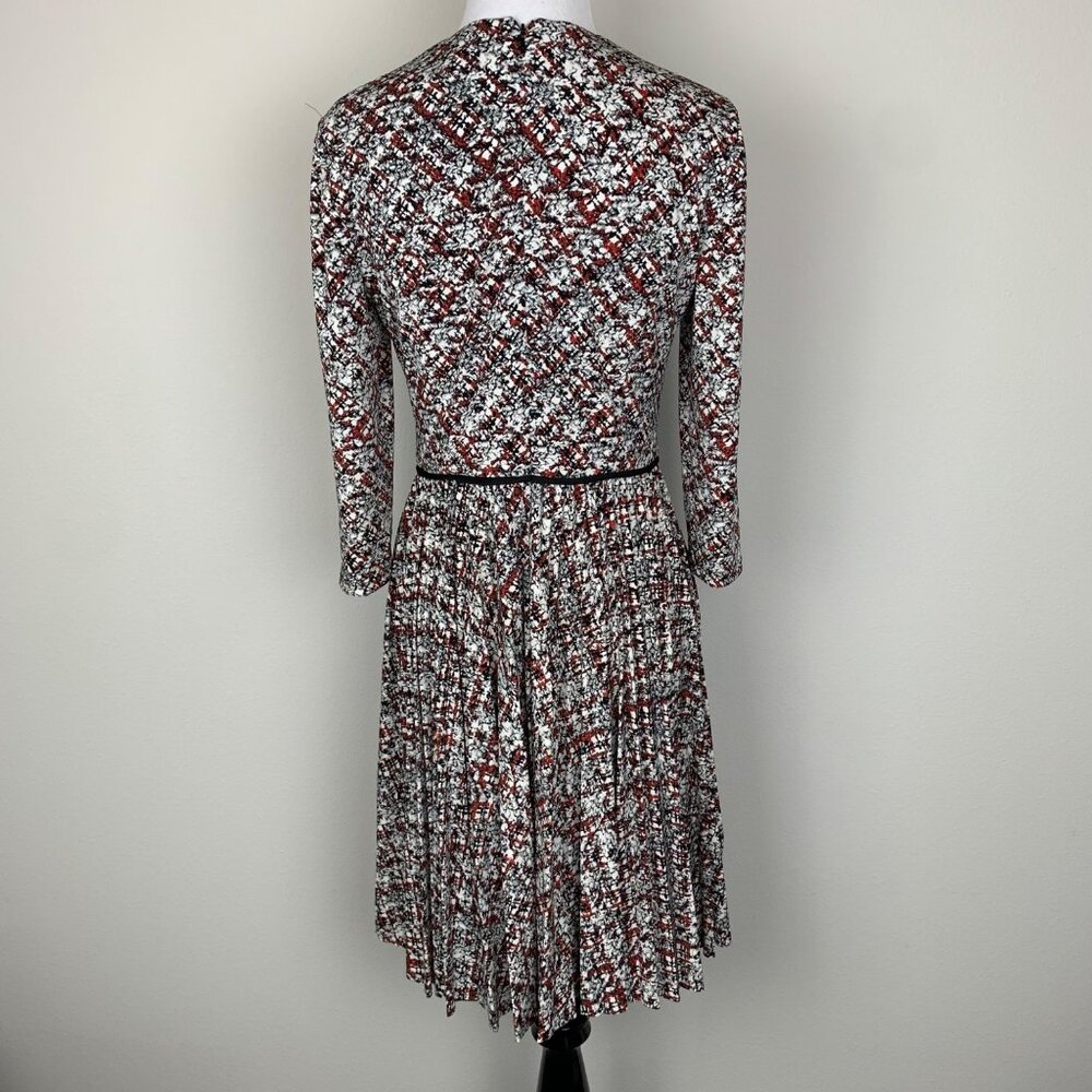 Maggy London Petite Abstract Print Dress - US 4P - Black White & Red - Polyester - Picture 2 of 6